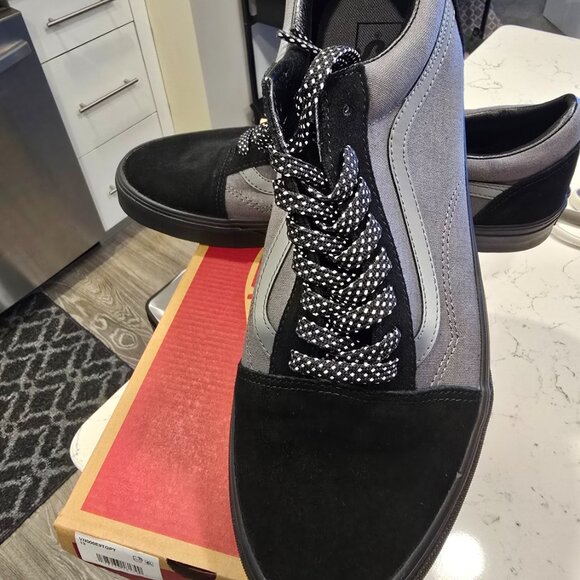 Vans Old Skool Reflective Black VN000ECUQPT Shoes Skateboarding Men's Sz 10 NEW - Picture 2 of 14